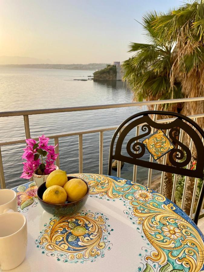 Castello A Mare Apartment Кастеламаре дел Голфо Екстериор снимка